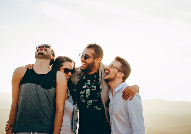 Photo by Helena Lopes: https://www.pexels.com/photo/men-s-white-button-up-dress-shirt-708440/