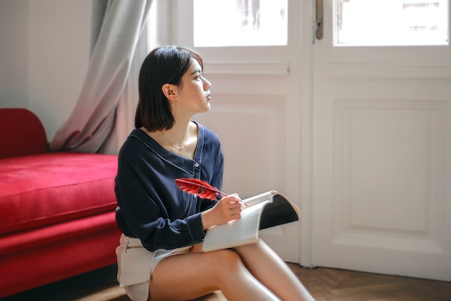 Photo by Andrea Piacquadio: https://www.pexels.com/photo/thoughtful-woman-writing-in-notebook-at-home-3769013/